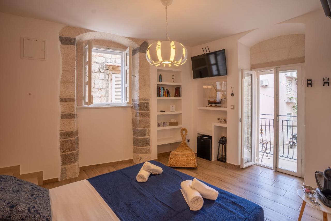 Old Town Makarska Apartments - Central Square Kültér fotó