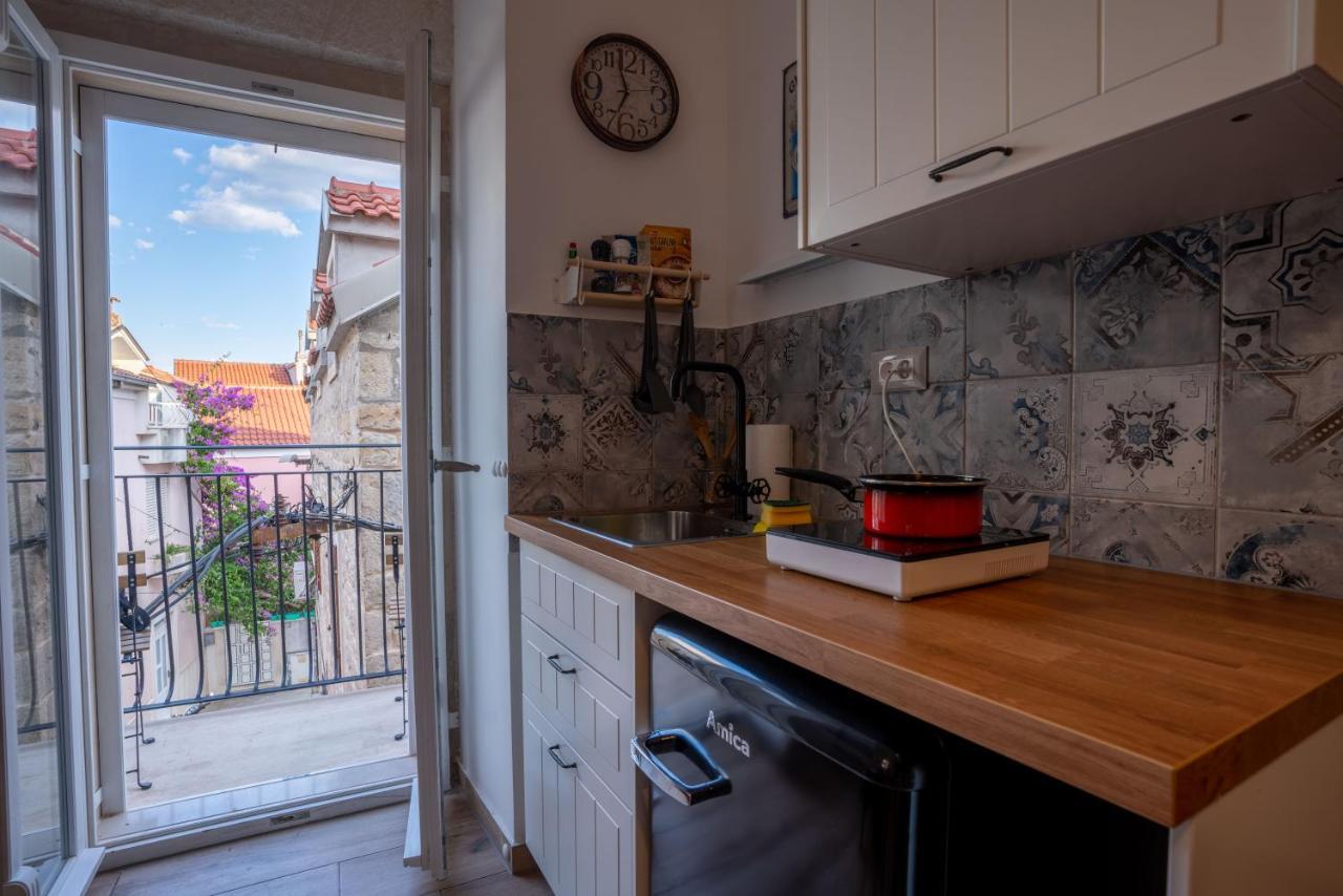 Old Town Makarska Apartments - Central Square Kültér fotó